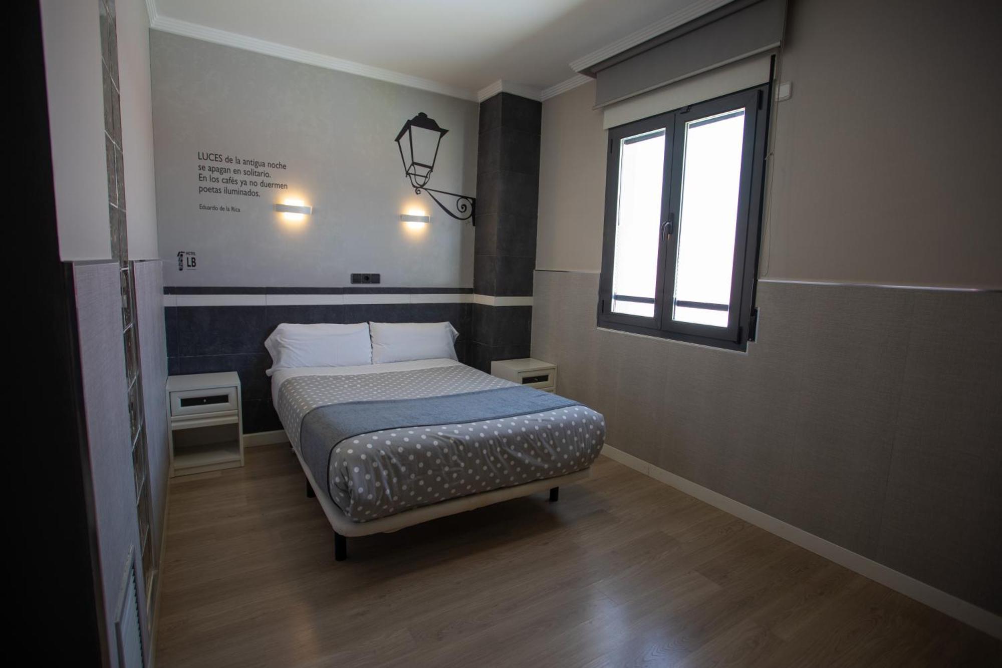 Hotel Lb Villa De Cuenca クエンカ エクステリア 写真